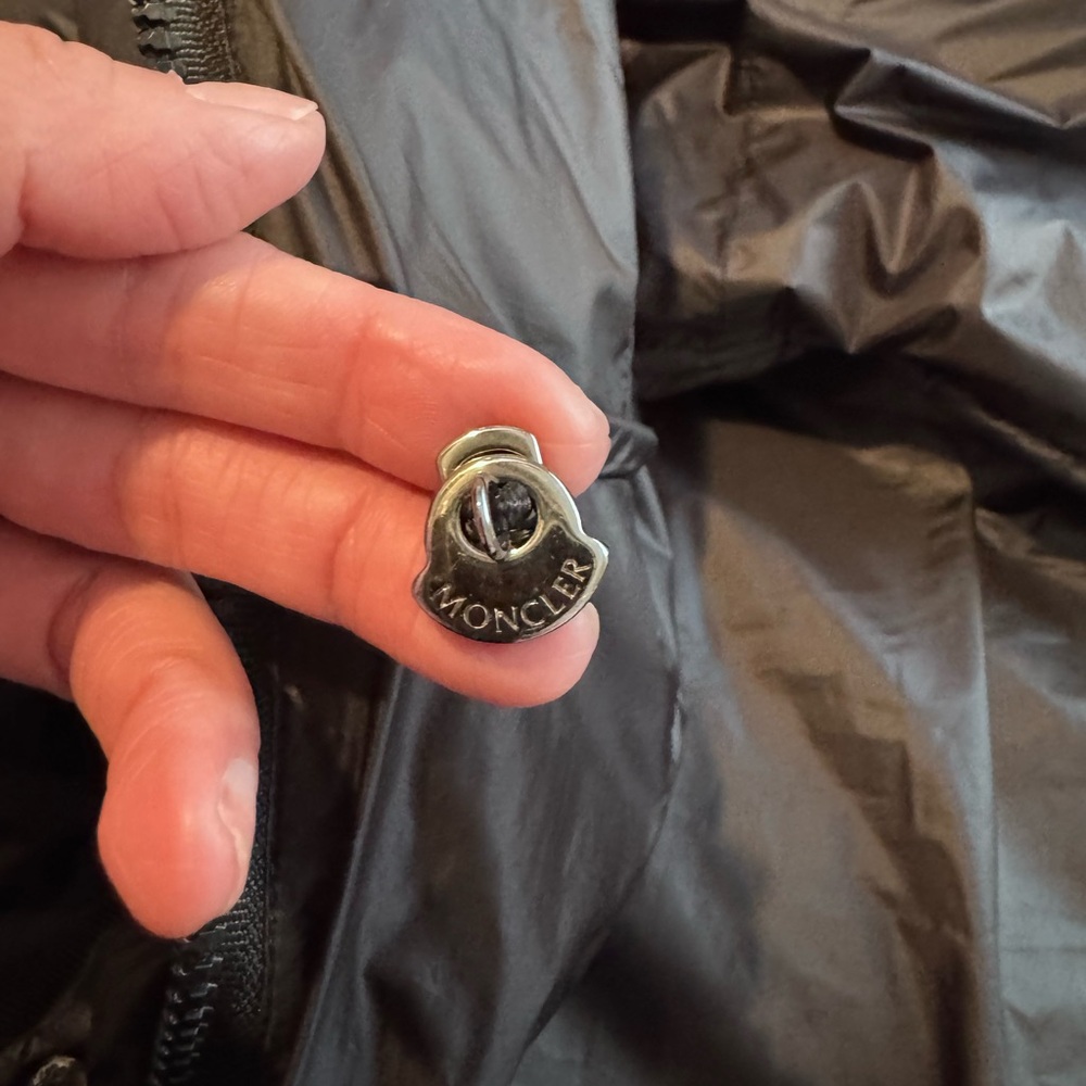 PRISTINE CONDITION 100% AUTHENTIC MONCLER COAT W/… - image 4